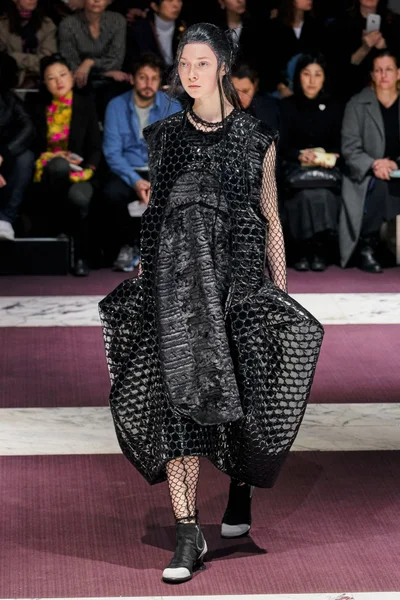 Look 34
